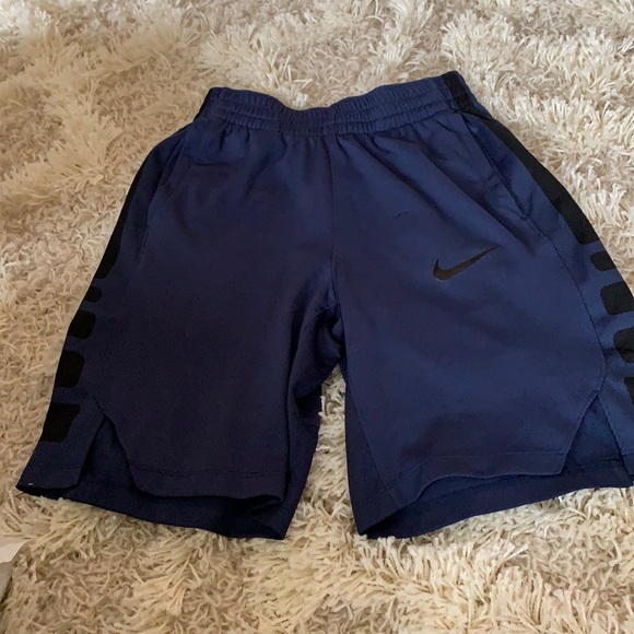 Nike dri fit medium shorts
